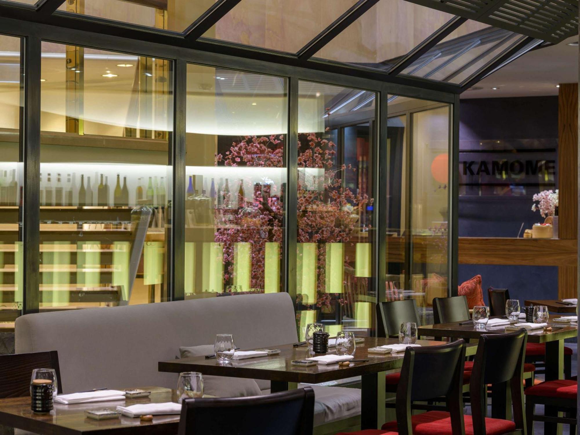Moevenpick Hotel Geneva Мейрин Екстериор снимка